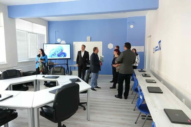 Нов STEM център отвори врати в ОУ „Пейо Кр. Яворов“ в с. Гьоврен