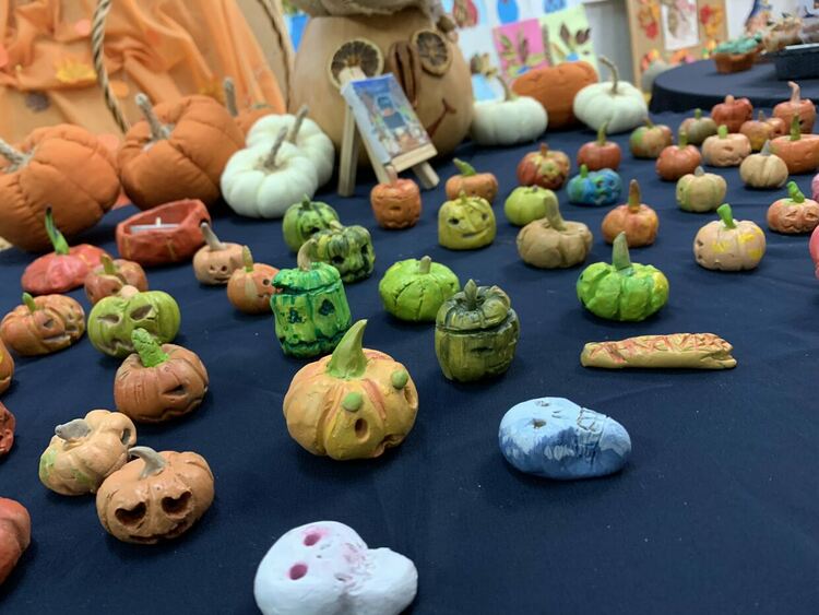 Клубът по илюстрации намери "Място за всеки под луната и слънцето"