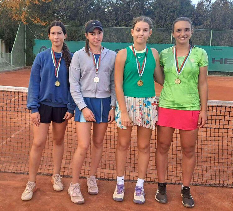 Мартин Бонев и Александра Момчилова спечелиха титлите на Държавния тенис турнир в Хасково