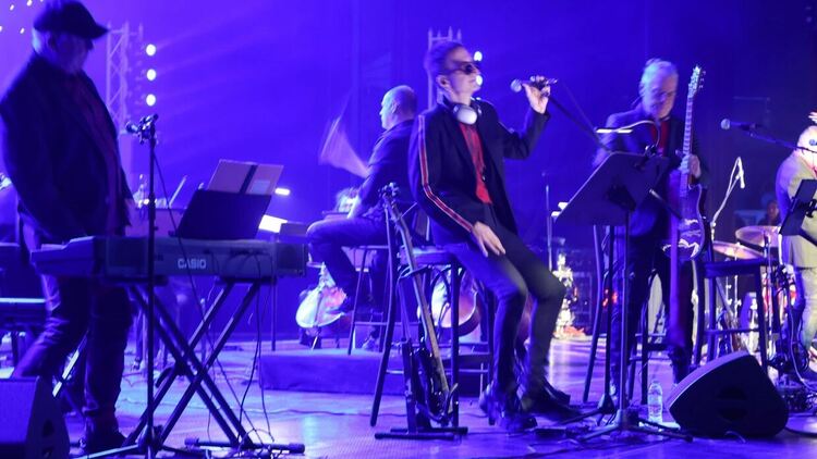 Хиляди на концерт на „Фондацията", посветен на рок-легендата Кирил Маричков 