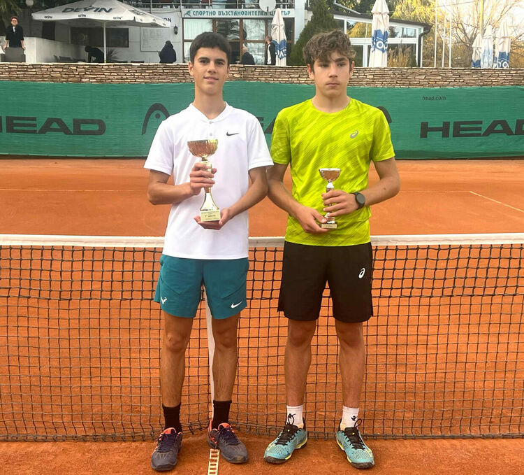 Мартин Бонев и Александра Момчилова спечелиха титлите на Държавния тенис турнир в Хасково