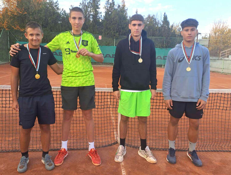 Мартин Бонев и Александра Момчилова спечелиха титлите на Държавния тенис турнир в Хасково