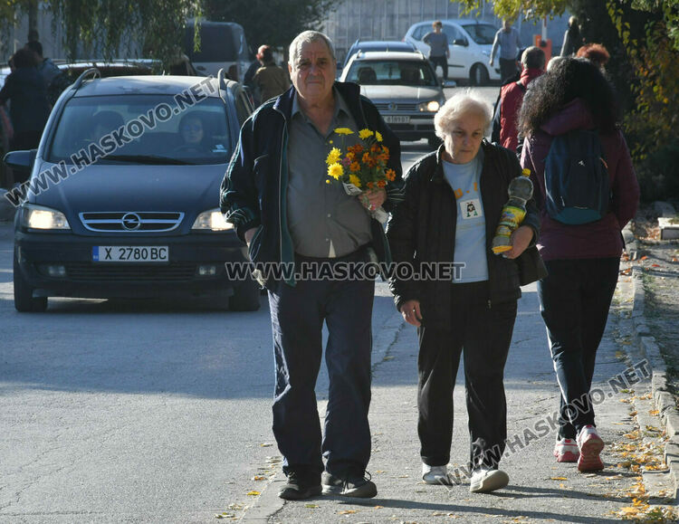 Архангелова задушница е! 	