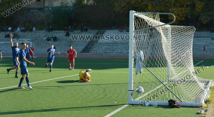 Футболистите на „Хасково“ отново с победа, „Саяна“- загуби