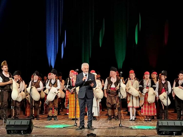 С празничен концерт „101 каба гайди“ отбеляза 20 години от създаването си