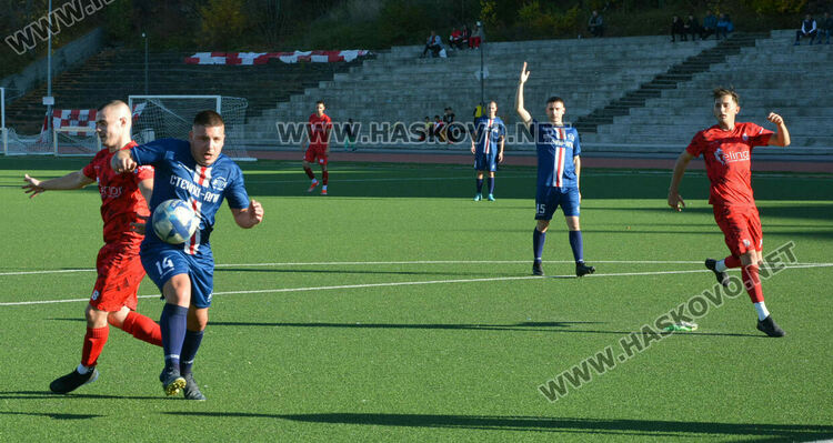 Футболистите на „Хасково“ отново с победа, „Саяна“- загуби