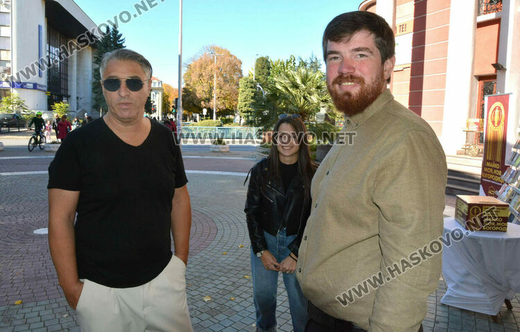 Национален конкурс събра млади поети в театъра