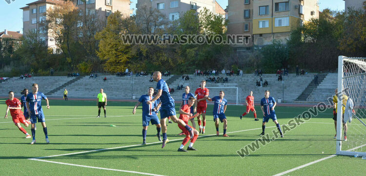 Футболистите на „Хасково“ отново с победа, „Саяна“- загуби