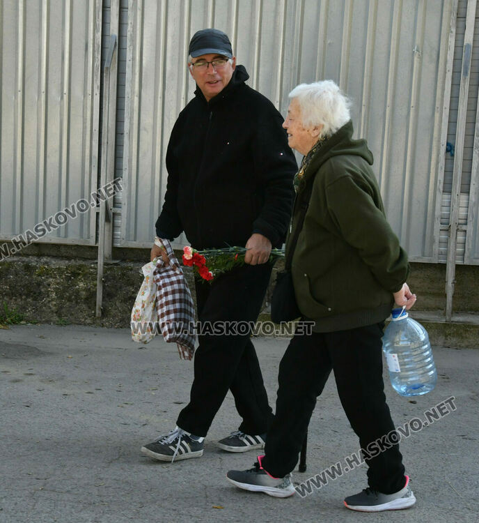 Архангелова задушница е! 	