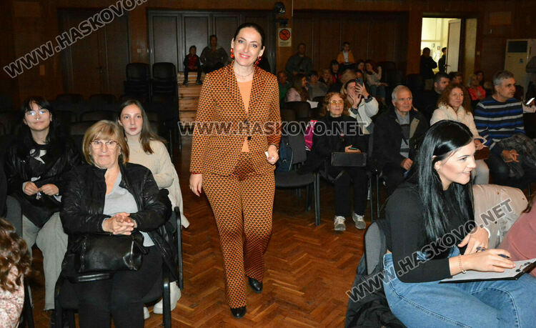 Младежкият център е сцена на талантите от феста "Фантазия"