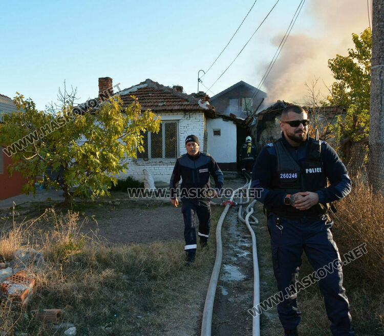 Къща изгоря в хасковския квартал „Хисаря“