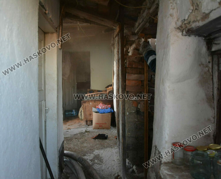 Къща изгоря в хасковския квартал „Хисаря“