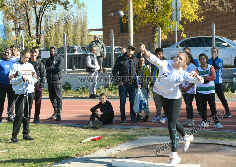 Проведоха се ученическите игри по лека атлетика