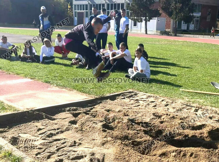 Проведоха се ученическите игри по лека атлетика