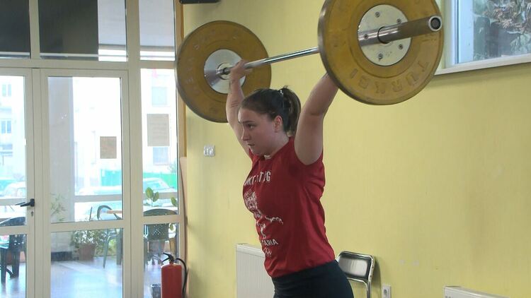 Държавното първенство по щанги в Хасково пред провал