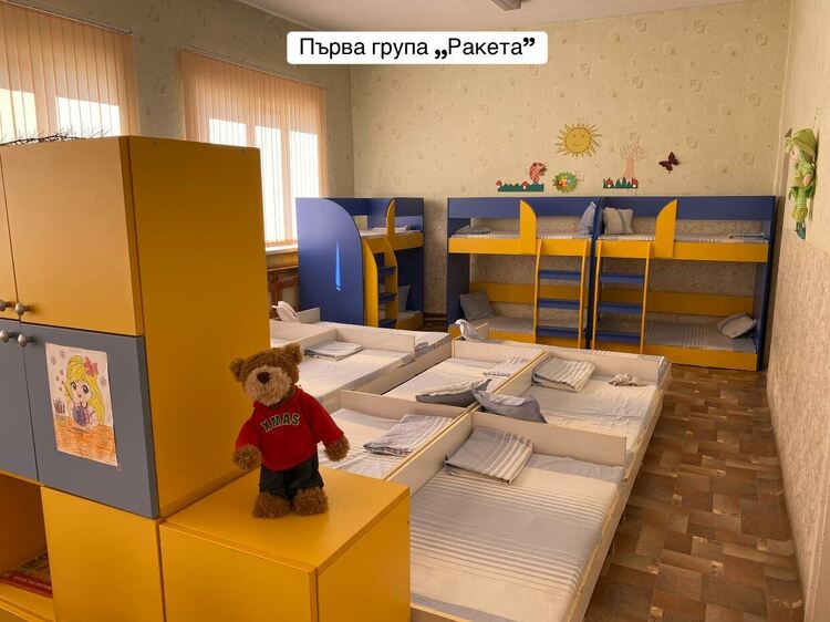 Нови легла получиха в ДГ "Първи юни"