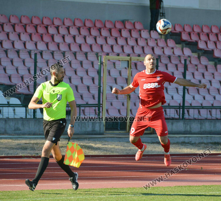 „Саяна Хасково“ се върна към победите с бой над „Асеновец“