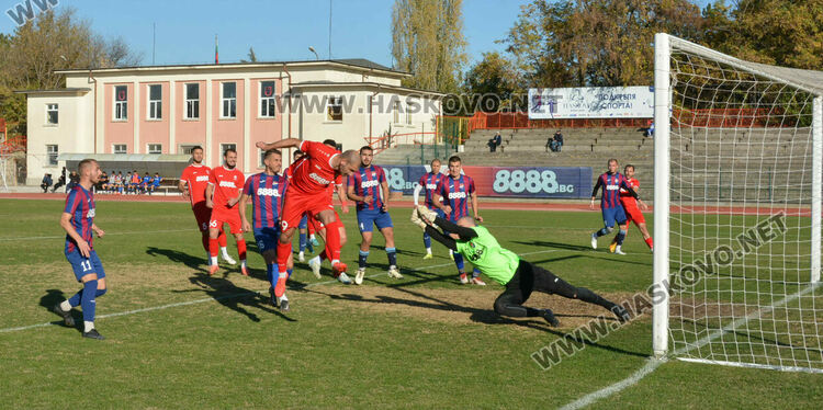 „Саяна Хасково“ се върна към победите с бой над „Асеновец“