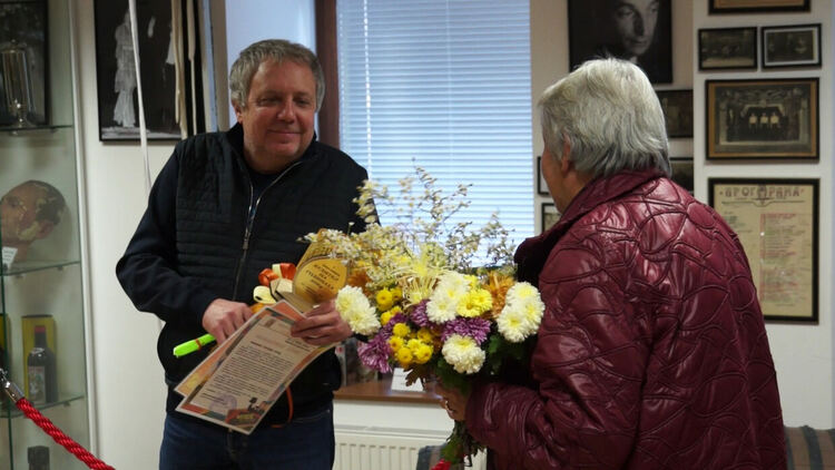 Илюзионистът Ненчо Илчев бе отличен като Будител на годината в с. Момчиловци