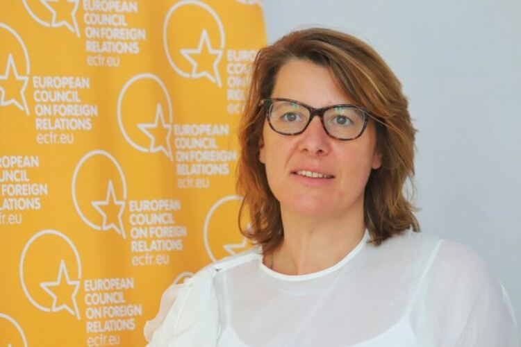 Весела Чернева