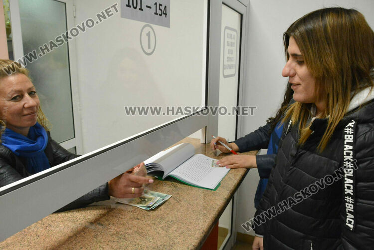 Изплащат възнагражденията на 1284 членове на СИК в Хасково