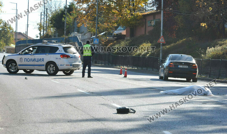 Жена загина на място при удар от БМВ на бул. „Освобождение“ в Хасково