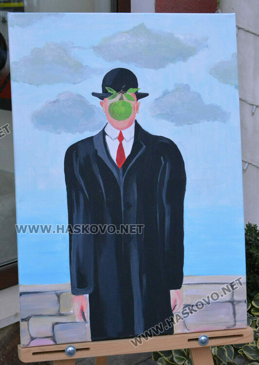 Ученици от „Рекламна графика и дизайн“ представиха изложба за 60 г. ПГТ