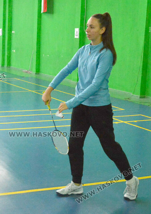 Стартираха ученическите игри по бадминтон и тенис на маса в Хасково 