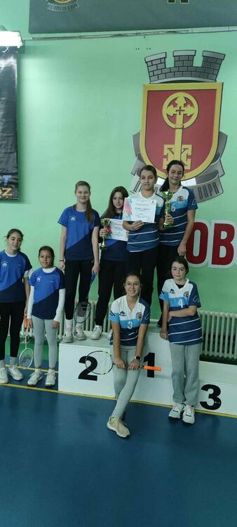 Завърши първият ден от общинските състезания за ученици по бадминтон и тенис на маса