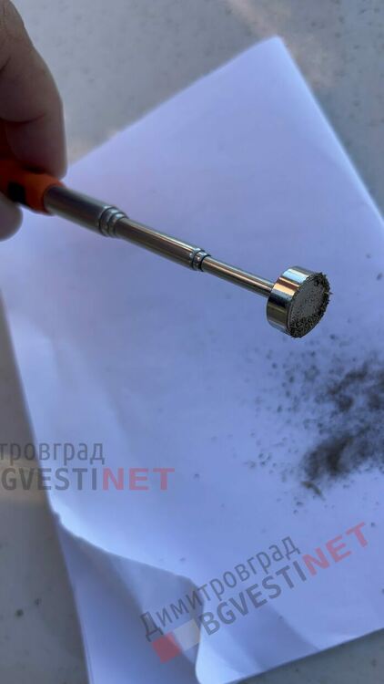 Сажди или прах, които се лепят с магнит, посипаха Димитровград? Има ли арсен, живак и олово в праха в Димитровград?