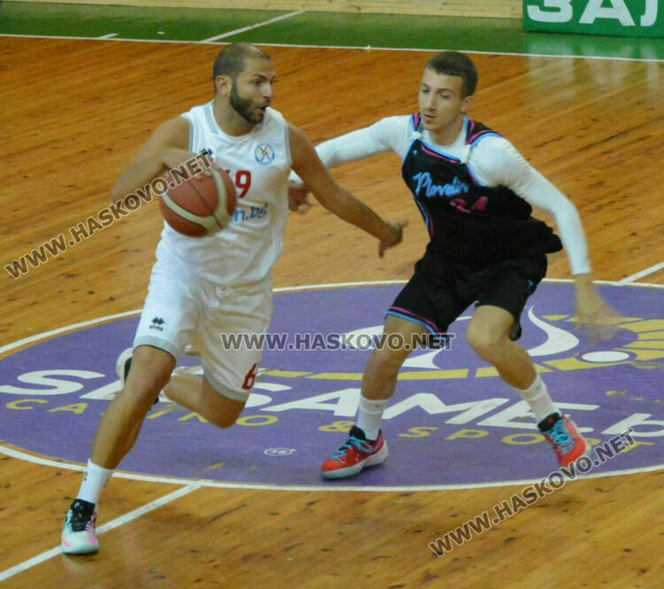 Георги Бързаков е лидер по асистенции, Виктор Колянов първи по отнети топки