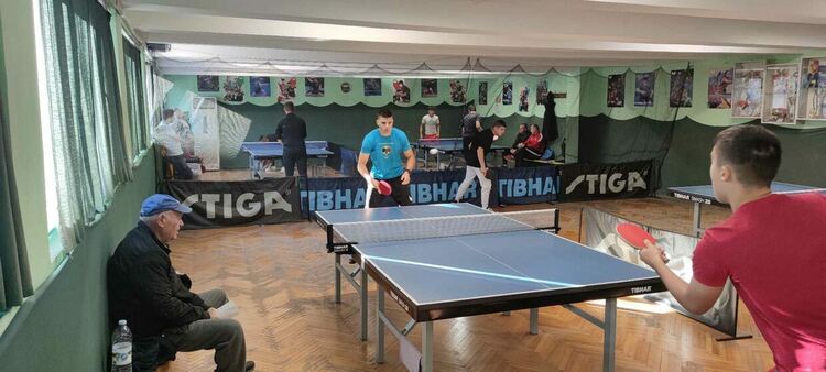 Момчетата на ПМГ спечелиха ученическите игри по тенис на маса 