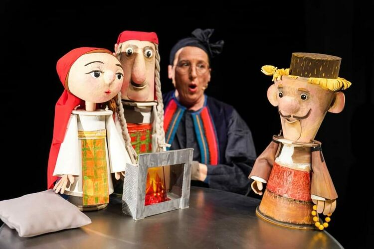 Кукленият спектакъл „Примък-отмък“ отново на смолянска сцена