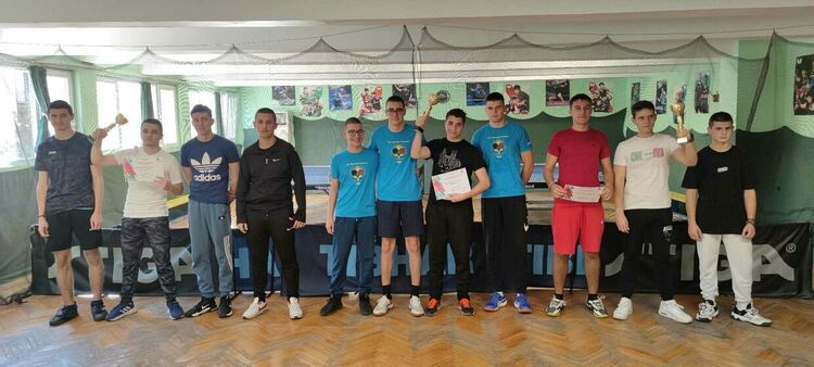 Момчетата на ПМГ спечелиха ученическите игри по тенис на маса 