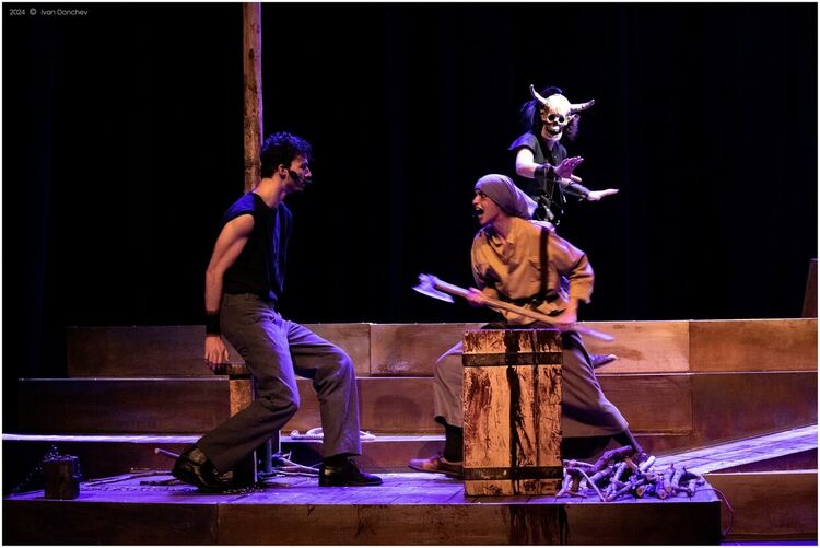 "Хиляда и вторият" - една притча за духовното оцеляване на човека 