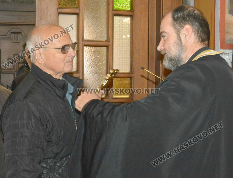 Тържествена литургия за храмовия празник в „Св. Архангел Михаил“