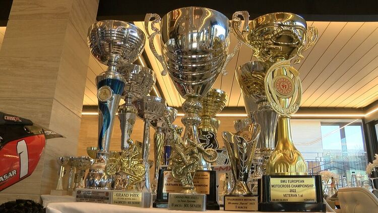 Катката на 50 г.: Мотокросът е интелигентен спорт, изисква търпение за успех