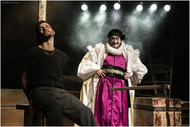 "Хиляда и вторият" - една притча за духовното оцеляване на човека 