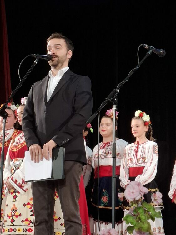 С празничен концерт отбелязаха 25 години от основаването на  Детски танцов състав " Родопска китка"