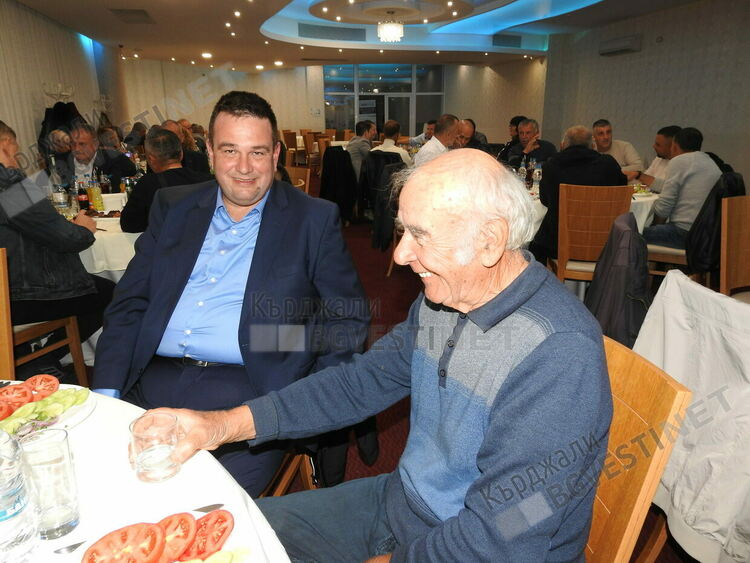 Строителите ни от Кърджалийско отбелязаха с празнична вечер професионалния си празник,уважиха ги от държавната и местна власт