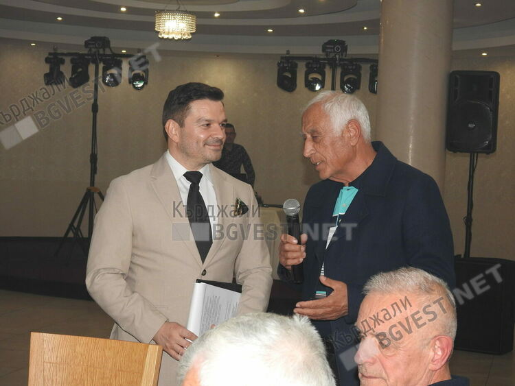 Строителите ни от Кърджалийско отбелязаха с празнична вечер професионалния си празник,уважиха ги от държавната и местна власт