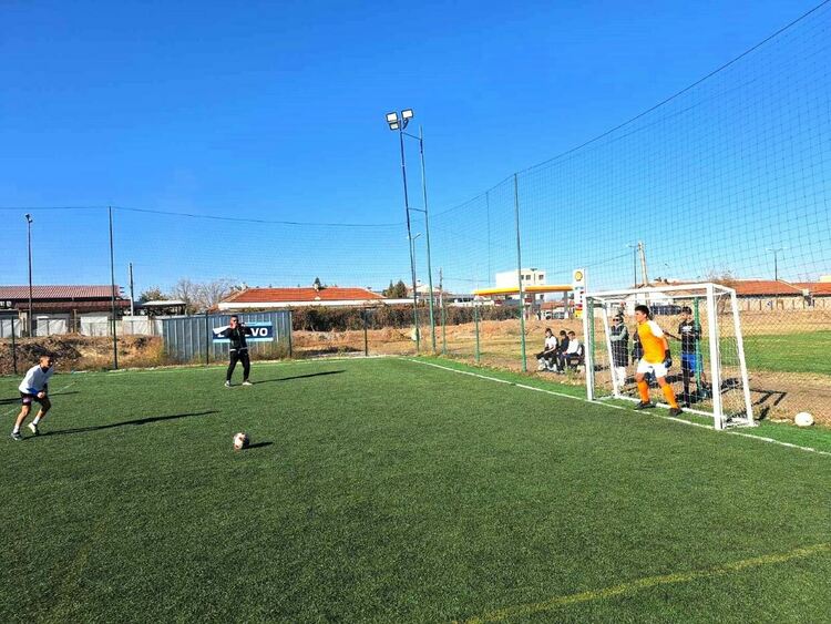 ОУ "Христо Ботев"-Асеновград е шампион в ученическия футболен турнир