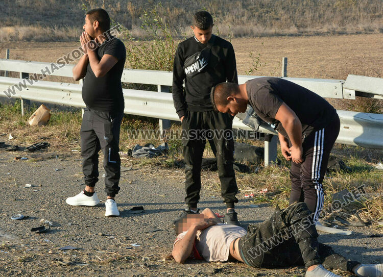 Баща и син са с опасност за живота след тежката катастрофа на магистрала „Марица“