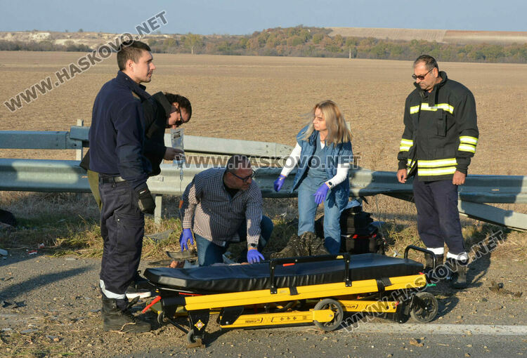 Баща и син са с опасност за живота след тежката катастрофа на магистрала „Марица“