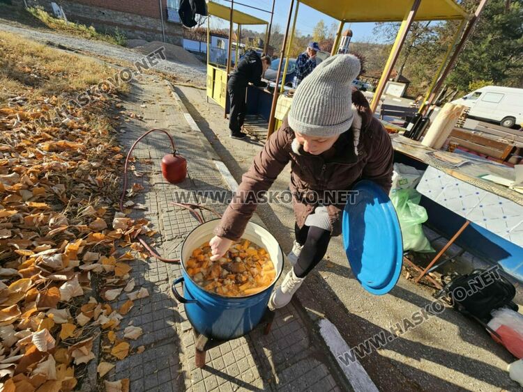Уникални ястия от тиква представиха в Долно Белево