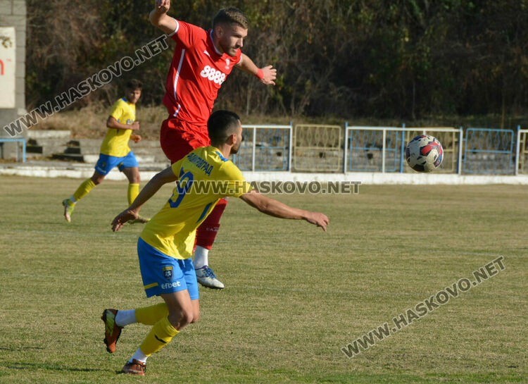 Влади Узунов донесе победата на „Саяна Хасково“  над „Димитровград“