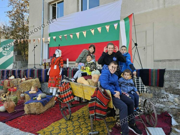 Уникални ястия от тиква представиха в Долно Белево