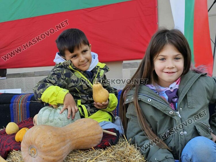Уникални ястия от тиква представиха в Долно Белево
