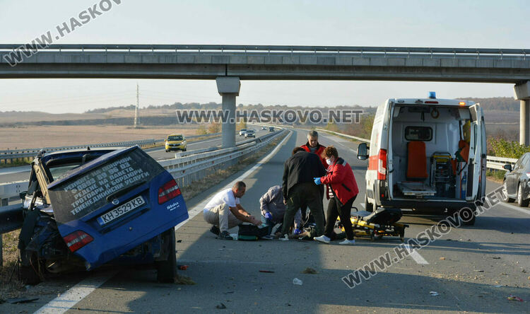 Баща и син са с опасност за живота след тежката катастрофа на магистрала „Марица“
