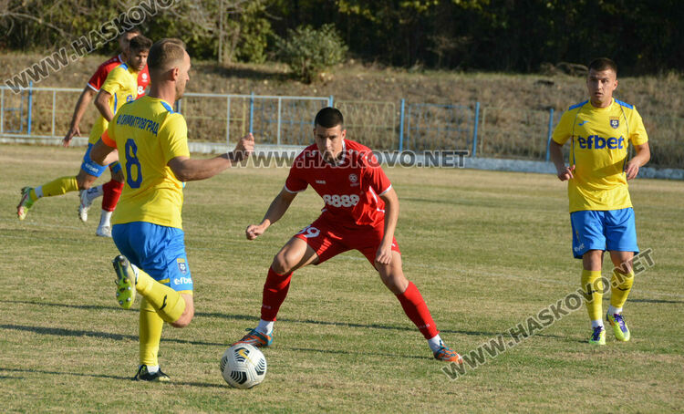 Влади Узунов донесе победата на „Саяна Хасково“  над „Димитровград“